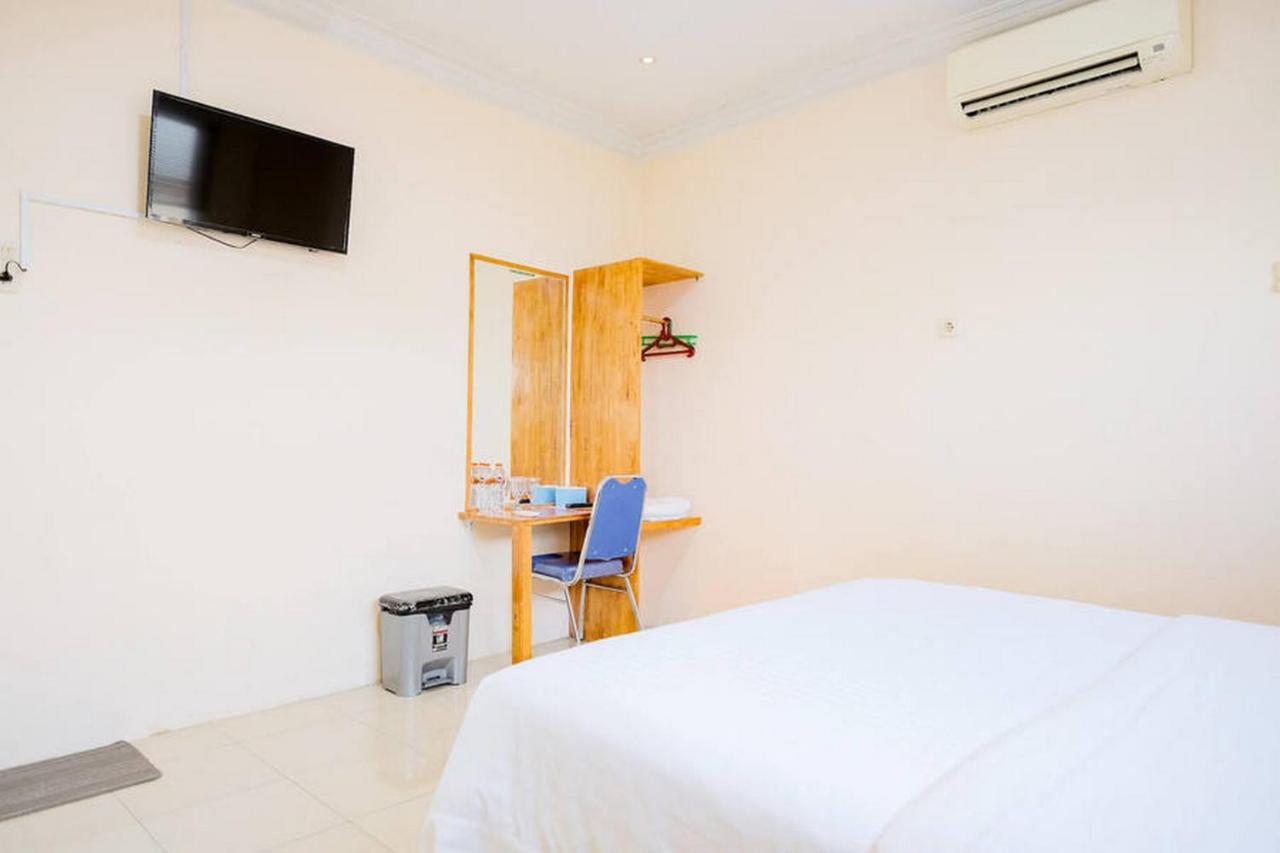 Waringin Residence Redpartner Medan Buitenkant foto