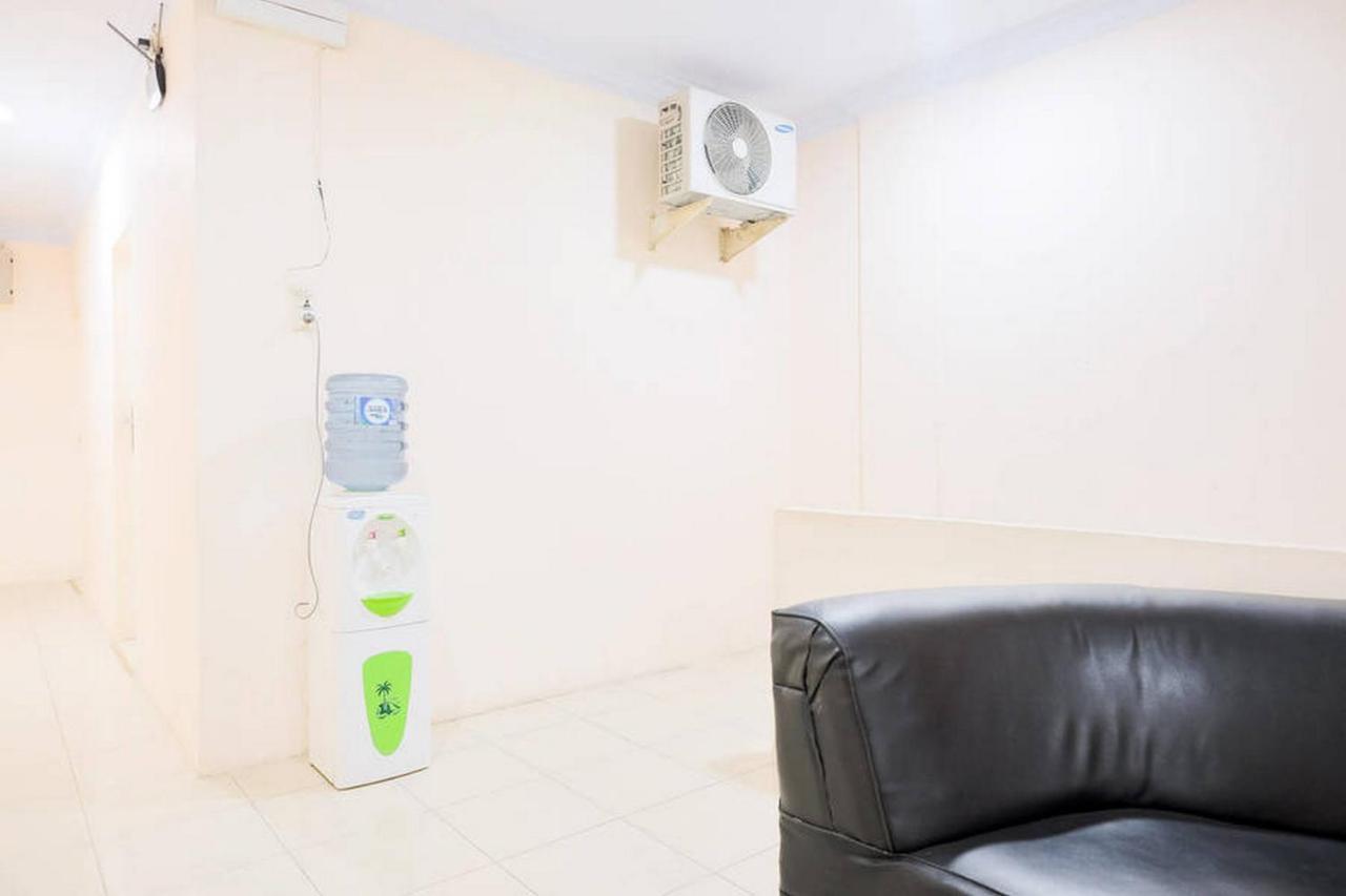 Waringin Residence Redpartner Medan Buitenkant foto