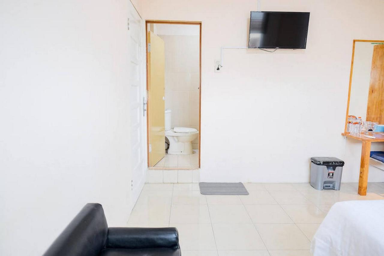 Waringin Residence Redpartner Medan Buitenkant foto