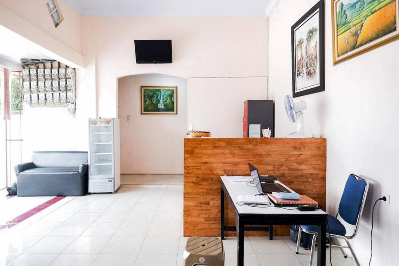 Waringin Residence Redpartner Medan Buitenkant foto
